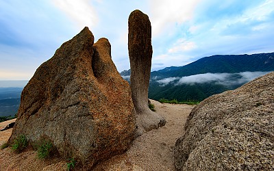 울산바위.