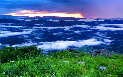 무등산의 여름풍경(창고작)