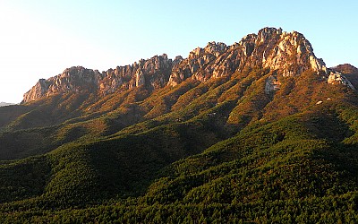 울산바위.