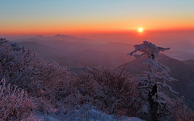 덕유산의 일몰