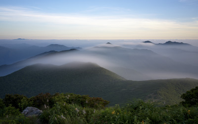 덕유산_지리산 천왕봉이 보이는