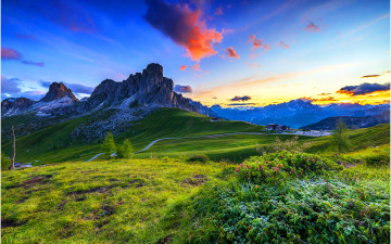 Passo Giau 에서 Ra Gusela 산군을 바라보며 ~ !!!