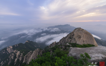 일출이 아쉬운 북한산의 아침