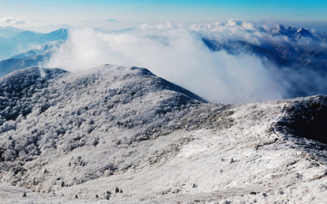 덕유 중봉입니다.