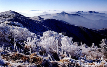 덕유산 설화와 능선