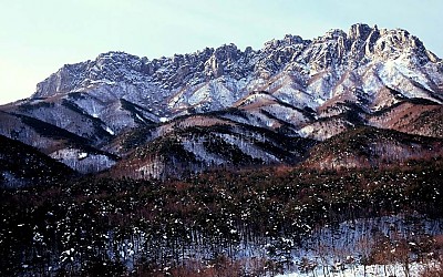 설경의 울산바위